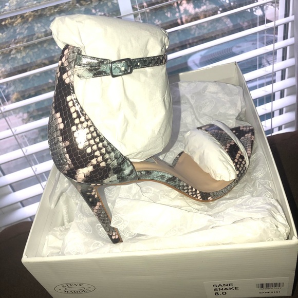 MUST GO!! Steve Madden snake heels - Picture 3 of 3